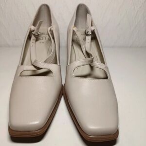 Clarks Cream Square-Toe Mary Jane Flats with Ankle Strap